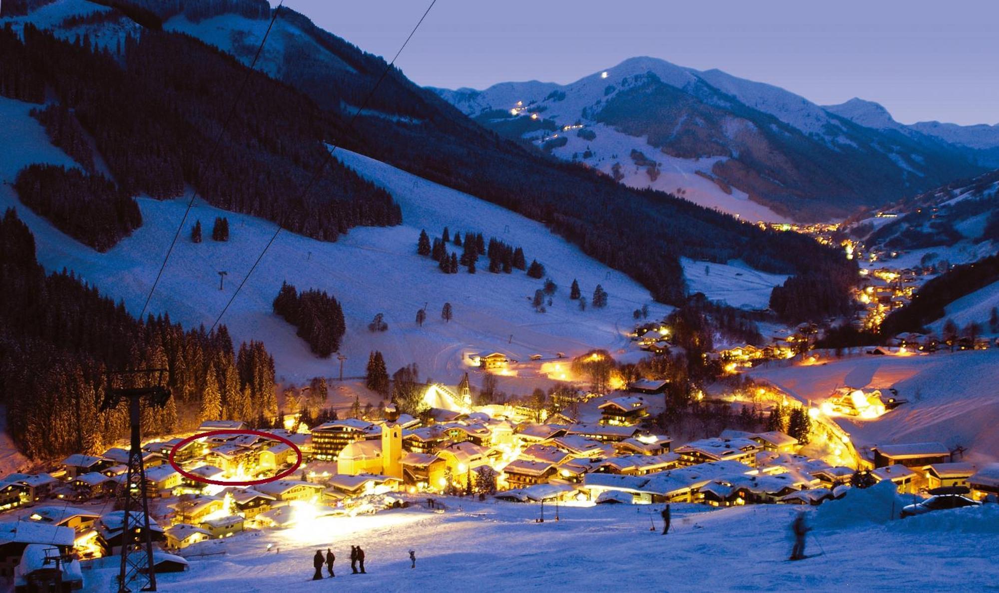 Alpinresort Valsaa - Sport & Spa Saalbach Exterior foto