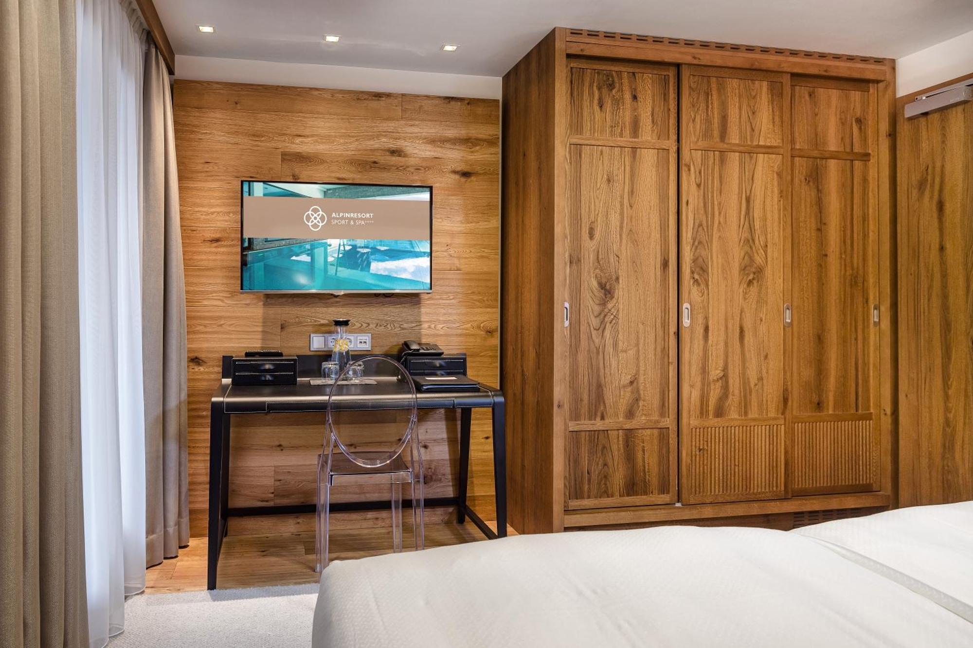 Alpinresort Valsaa - Sport & Spa Saalbach Zimmer foto